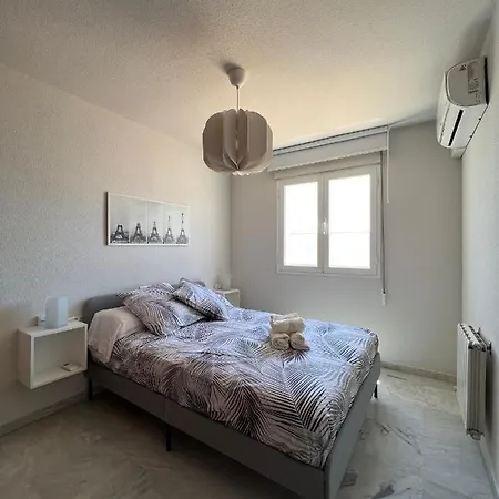 Preciosa Vivienda Con Gran Terraza, Parking Gratis *